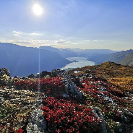 Romsdalseggen Lodge Isfjorden Luaran gambar