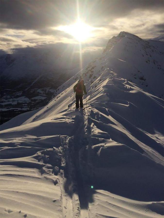 Romsdalseggen Lodge Isfjorden Luaran gambar