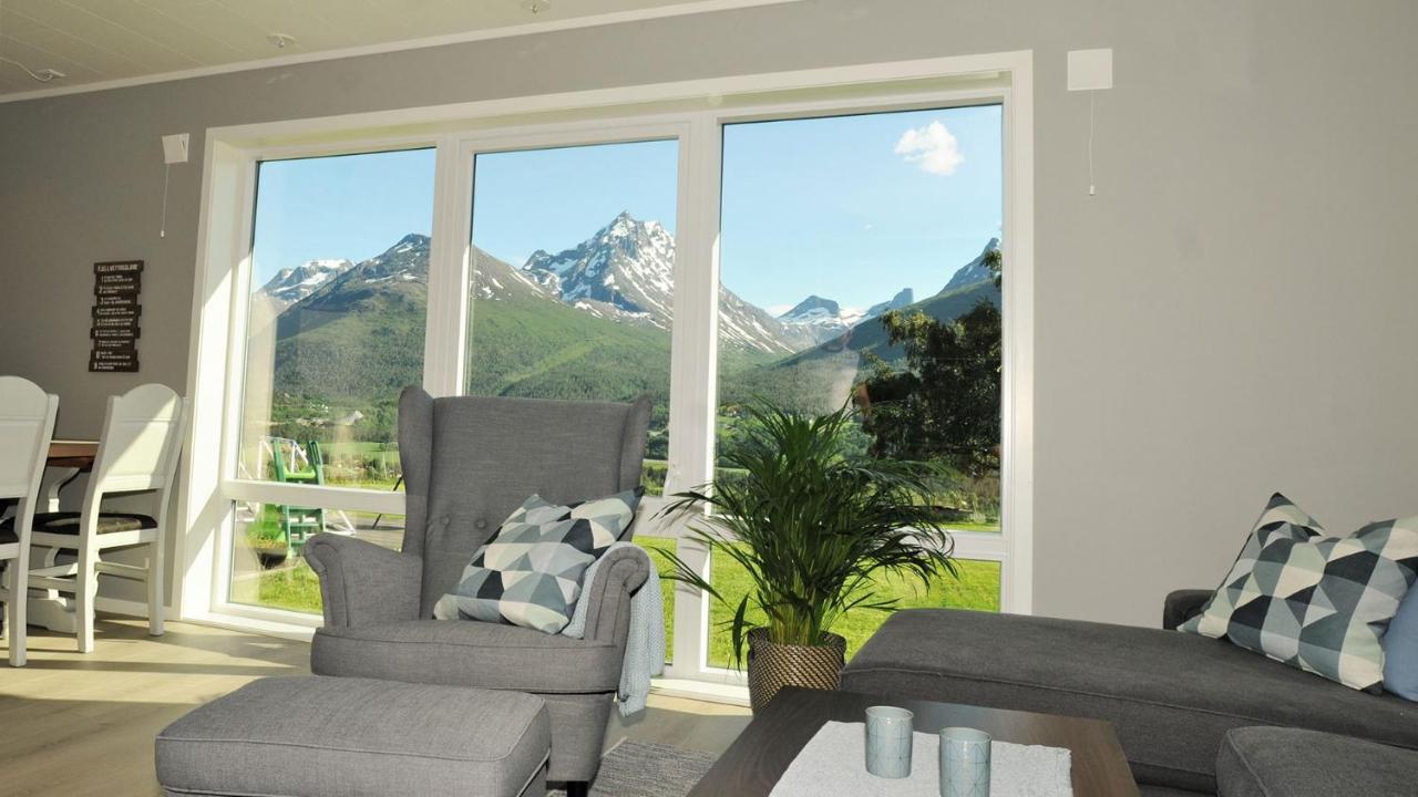 Romsdalseggen Lodge Isfjorden Luaran gambar