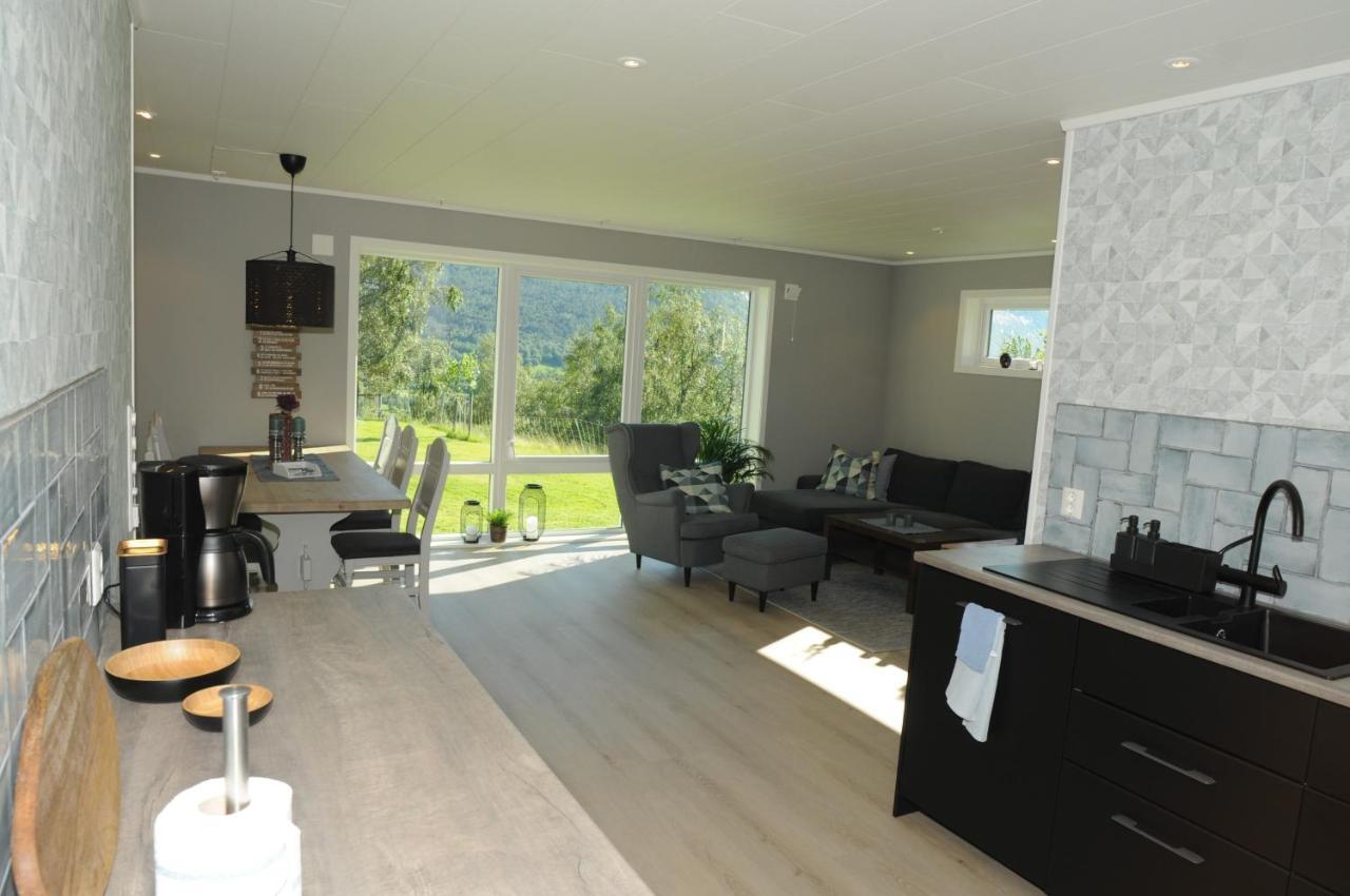 Romsdalseggen Lodge Isfjorden Luaran gambar